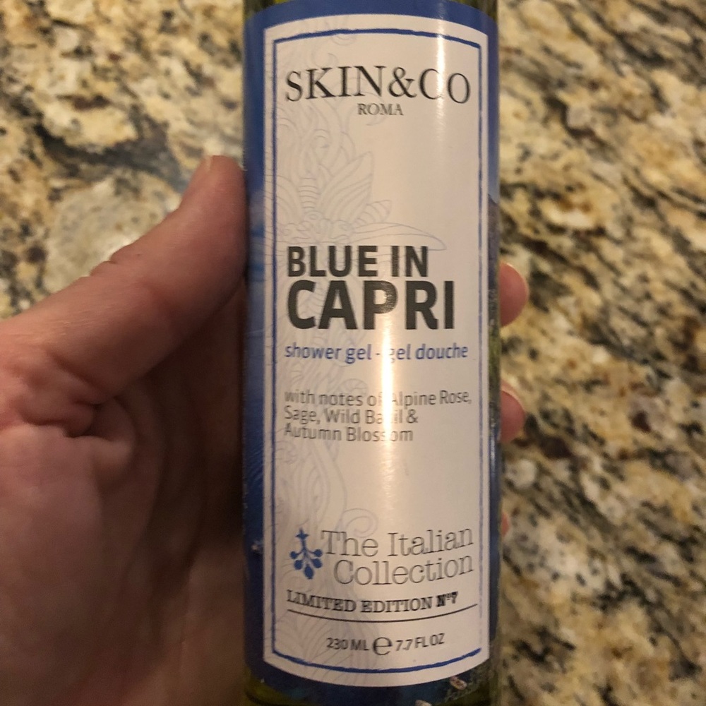 NEW Blue in Capri shower gel